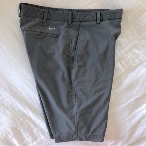 Men’s Nike Blue Striped Golf Shorts Sz 32 Medium